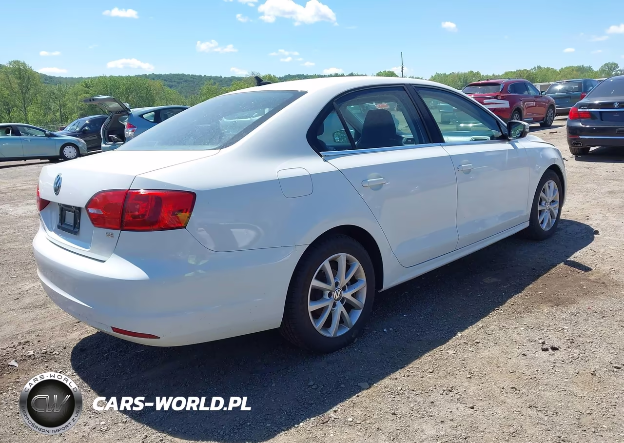 2014 Volkswagen Jetta 1.8T Se VIN:3VWD17AJ2EM322168 - 4