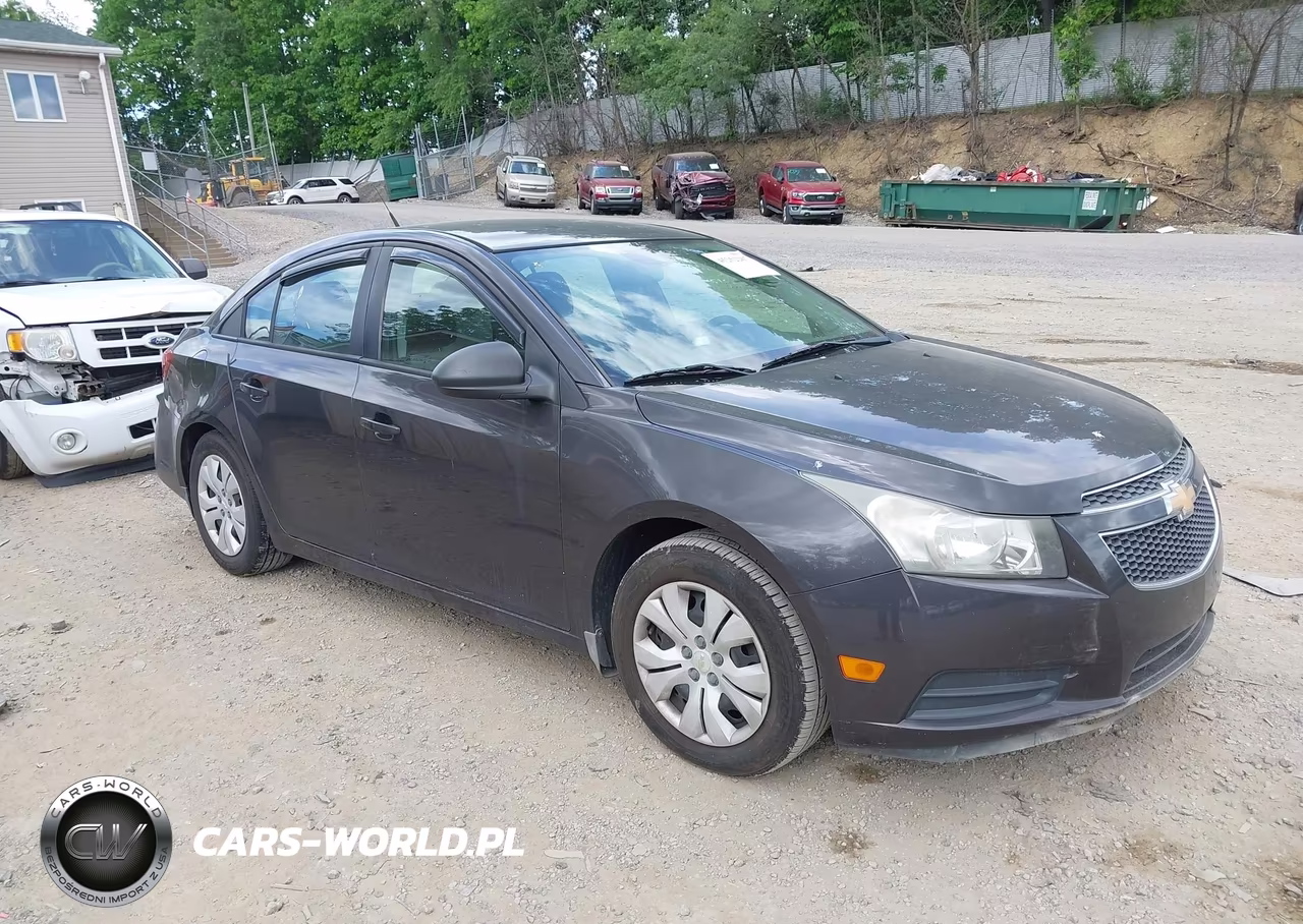 2014 Chevrolet Cruze Ls – zdjęcie 1 z 11