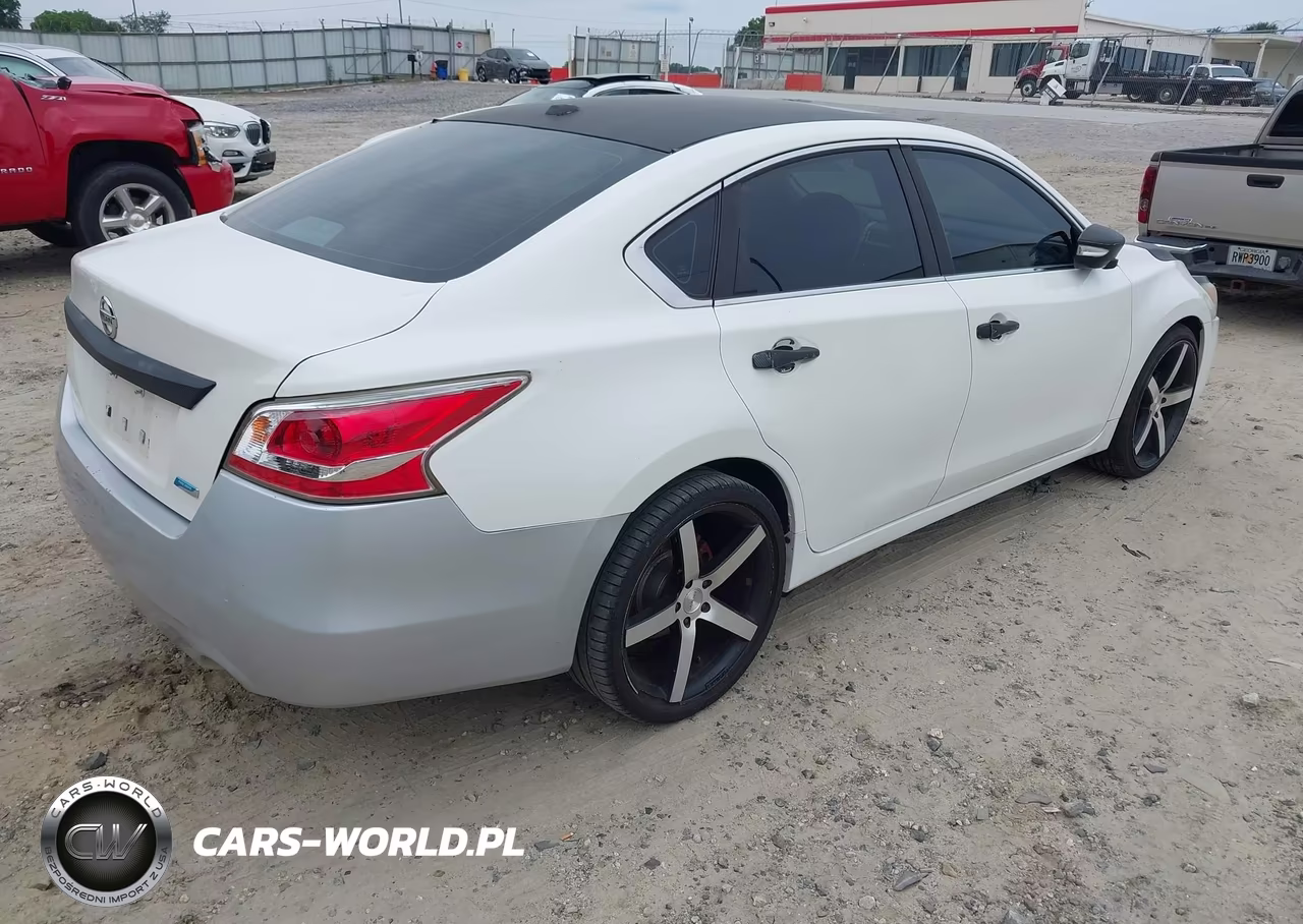 2013 Nissan Altima 2.5 Sv VIN:1N4AL3AP4DC232717 - 4