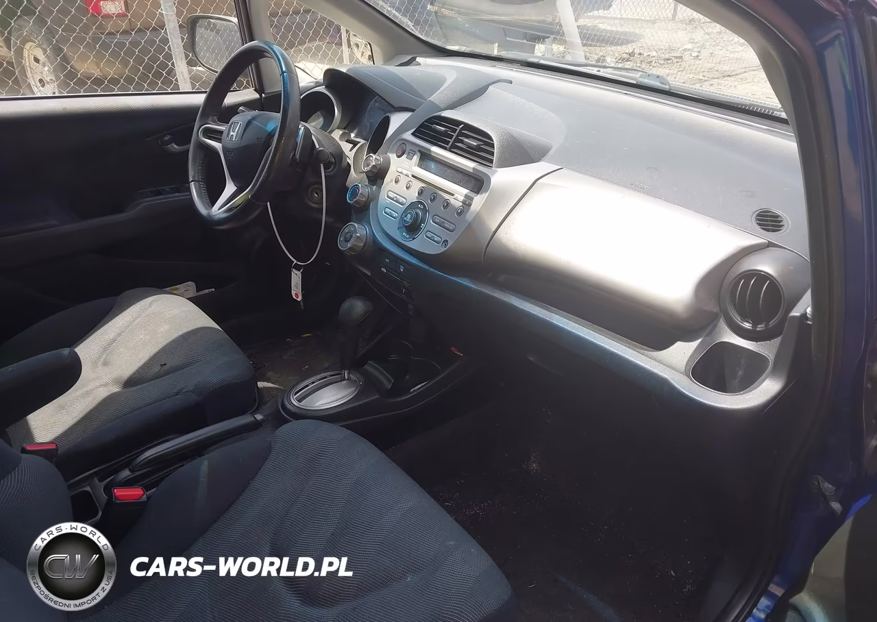 2009 Honda Fit Sport VIN:JHMGE884X9S044710 - 5