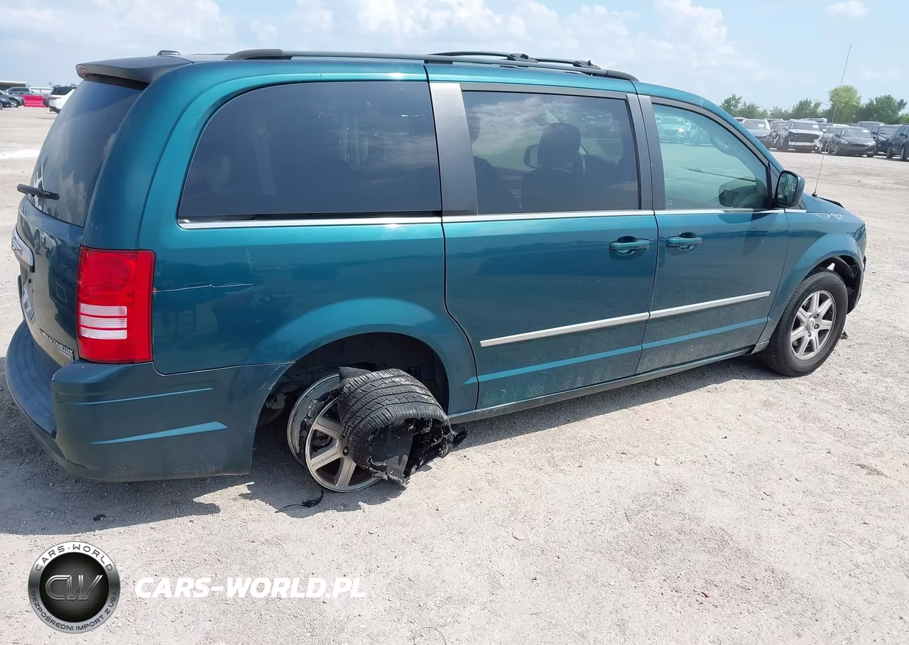 2009 Chrysler Town & Country Touring VIN:2A8HR54189R578061 - 4