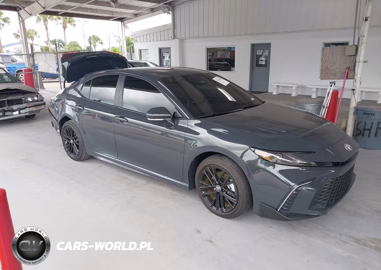 2025 Toyota Camry Se – zdjęcie 1 z 17