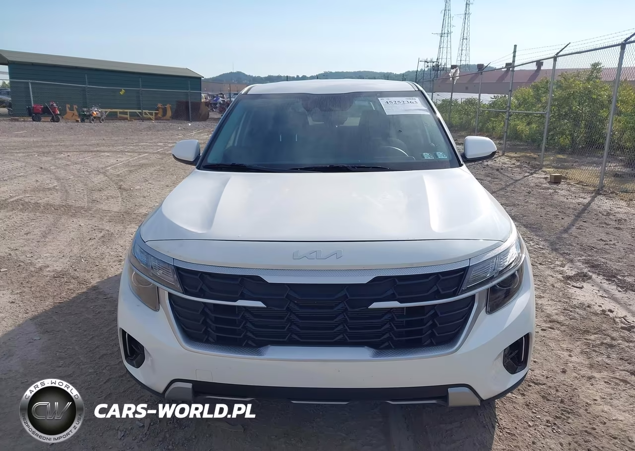 2024 Kia Seltos Lx VIN:KNDEPCAAXR7638724 - 12