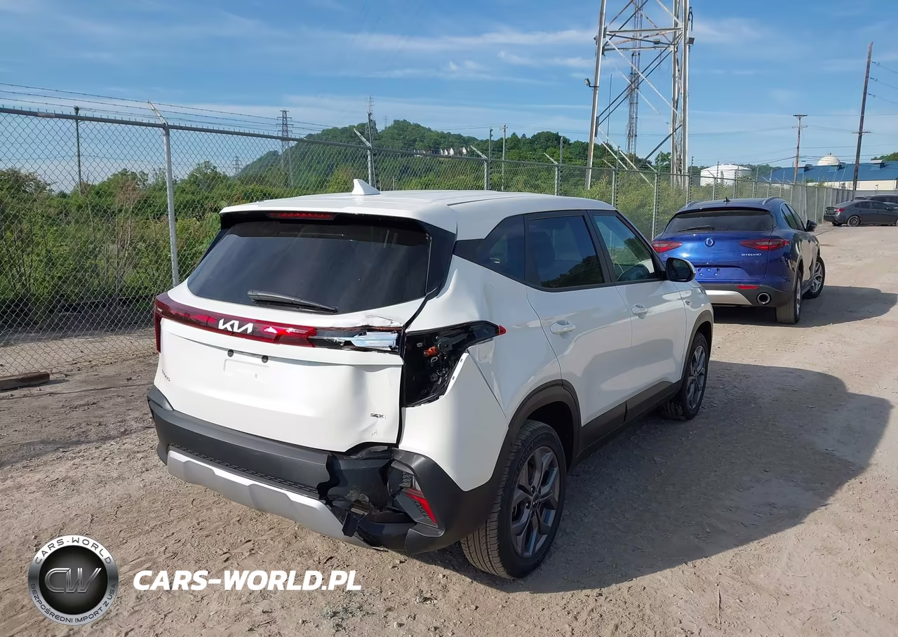 2024 Kia Seltos Lx VIN:KNDEPCAAXR7638724 - 4