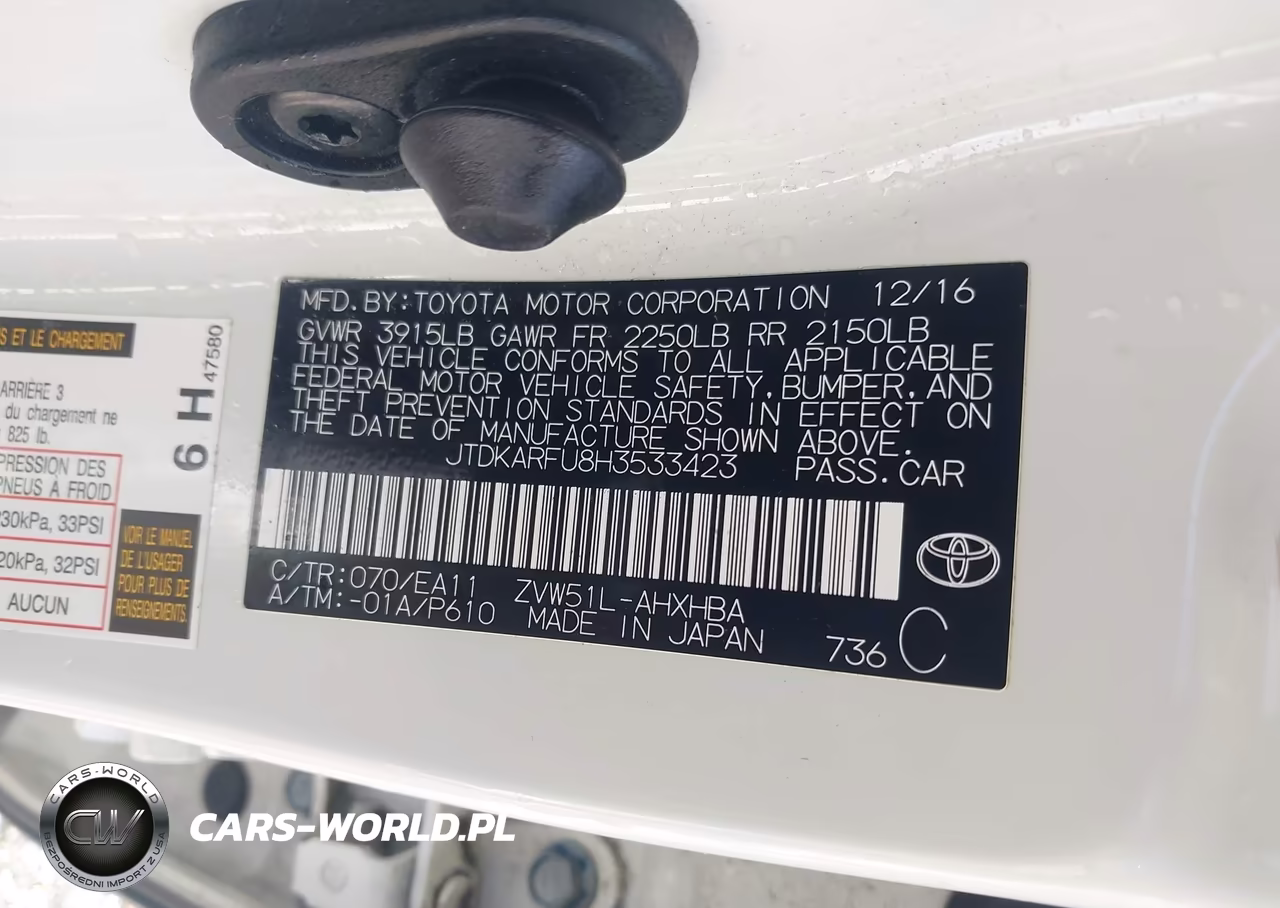 2017 Toyota Prius Four Touring VIN:JTDKARFU8H3533423 - 9