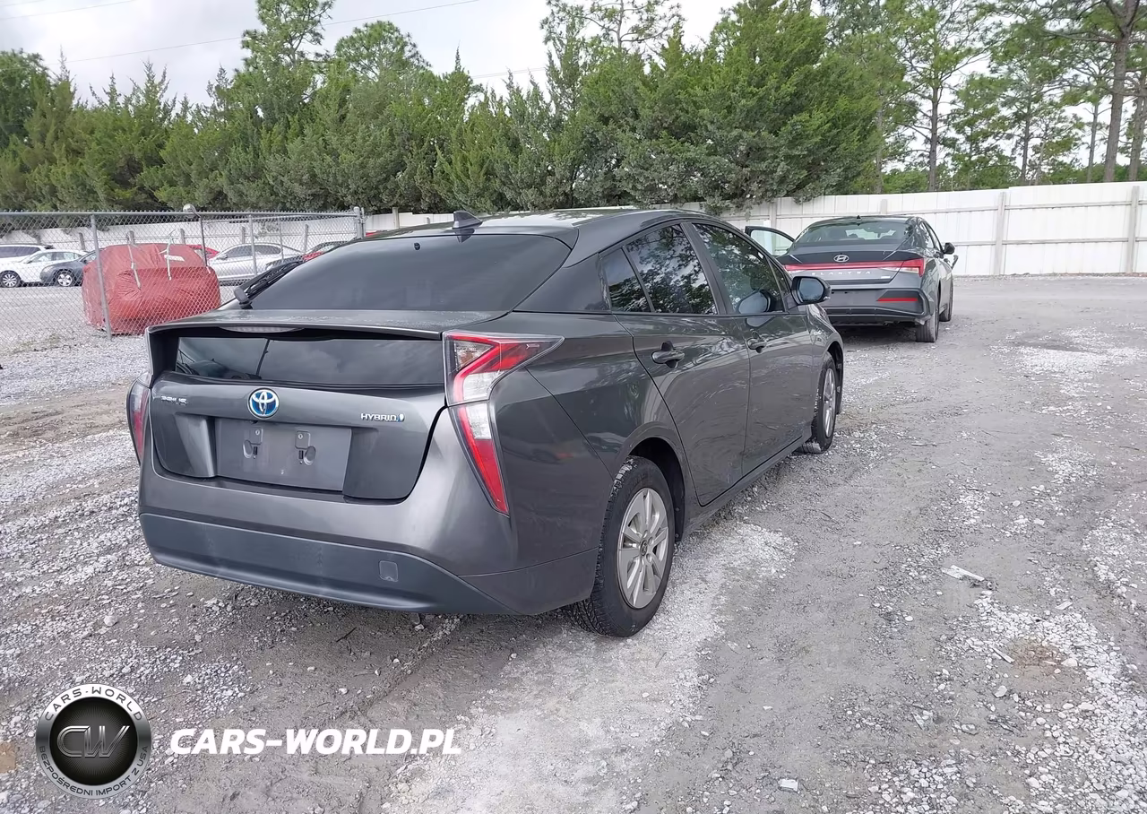 2016 Toyota Prius Two VIN:JTDKBRFU1G3015424 - 4