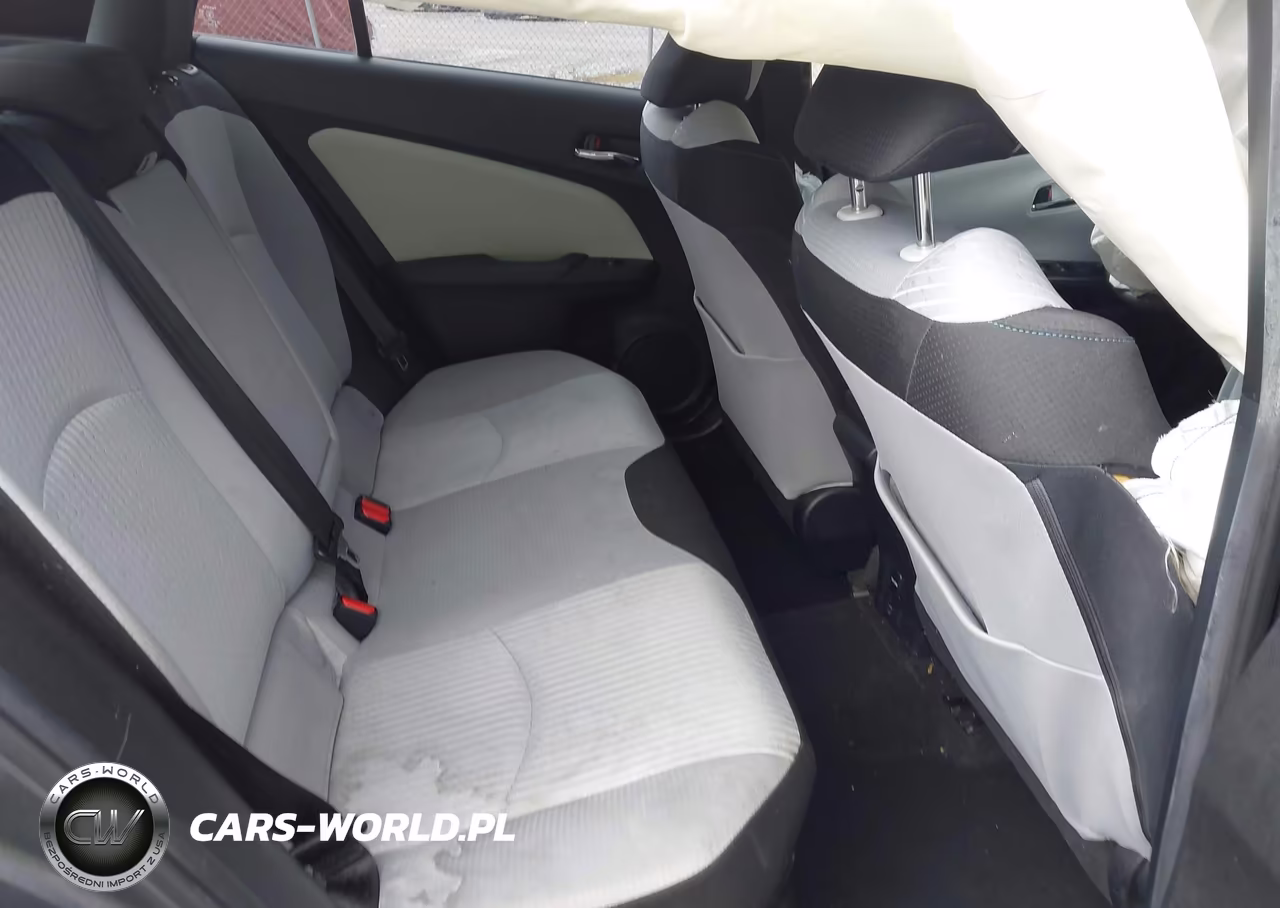 2016 Toyota Prius Two VIN:JTDKBRFU1G3015424 - 8