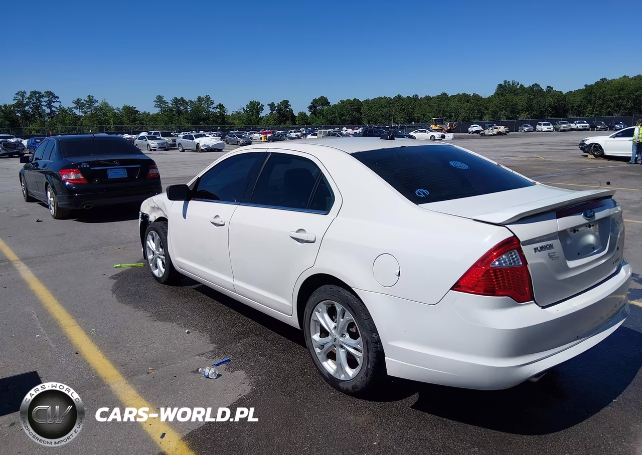 2012 Ford Fusion Se VIN:3FAHP0HG9CR209926 - 3