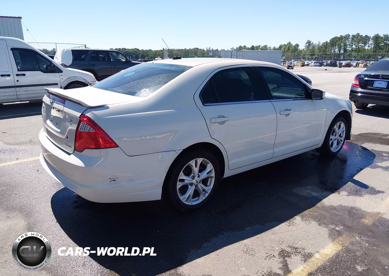 2012 Ford Fusion Se VIN:3FAHP0HG9CR209926 - 4