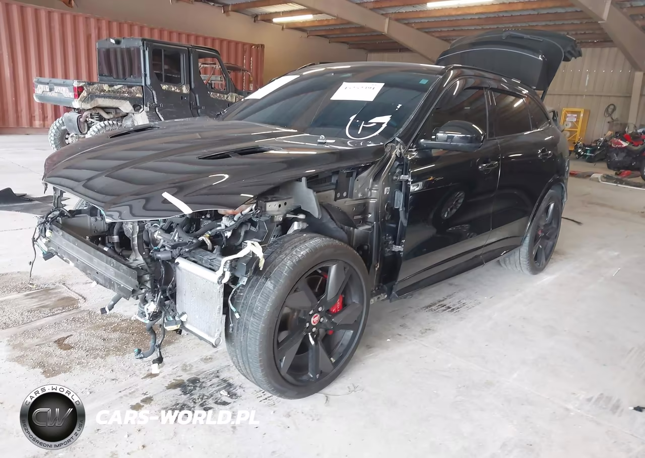 2022 Jaguar F-Pace Svr P550 Awd Automatic VIN:SADCZ2EE3NA697768 - 2