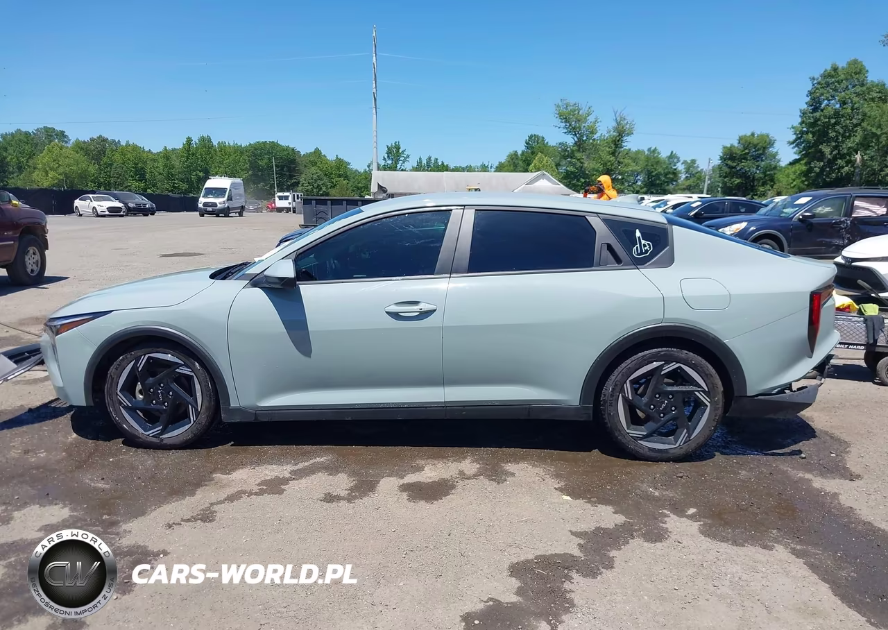 2025 Kia K4 Ex VIN:3KPFU4DE9SE004182 - 14