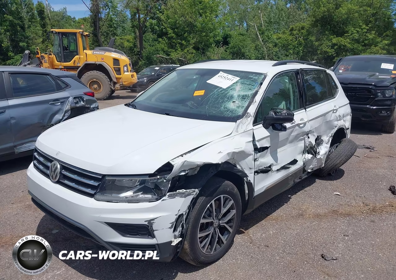 2018 Volkswagen Tiguan 2.0T Se-2.0T Sel VIN:3VV3B7AX6JM215216 - 2