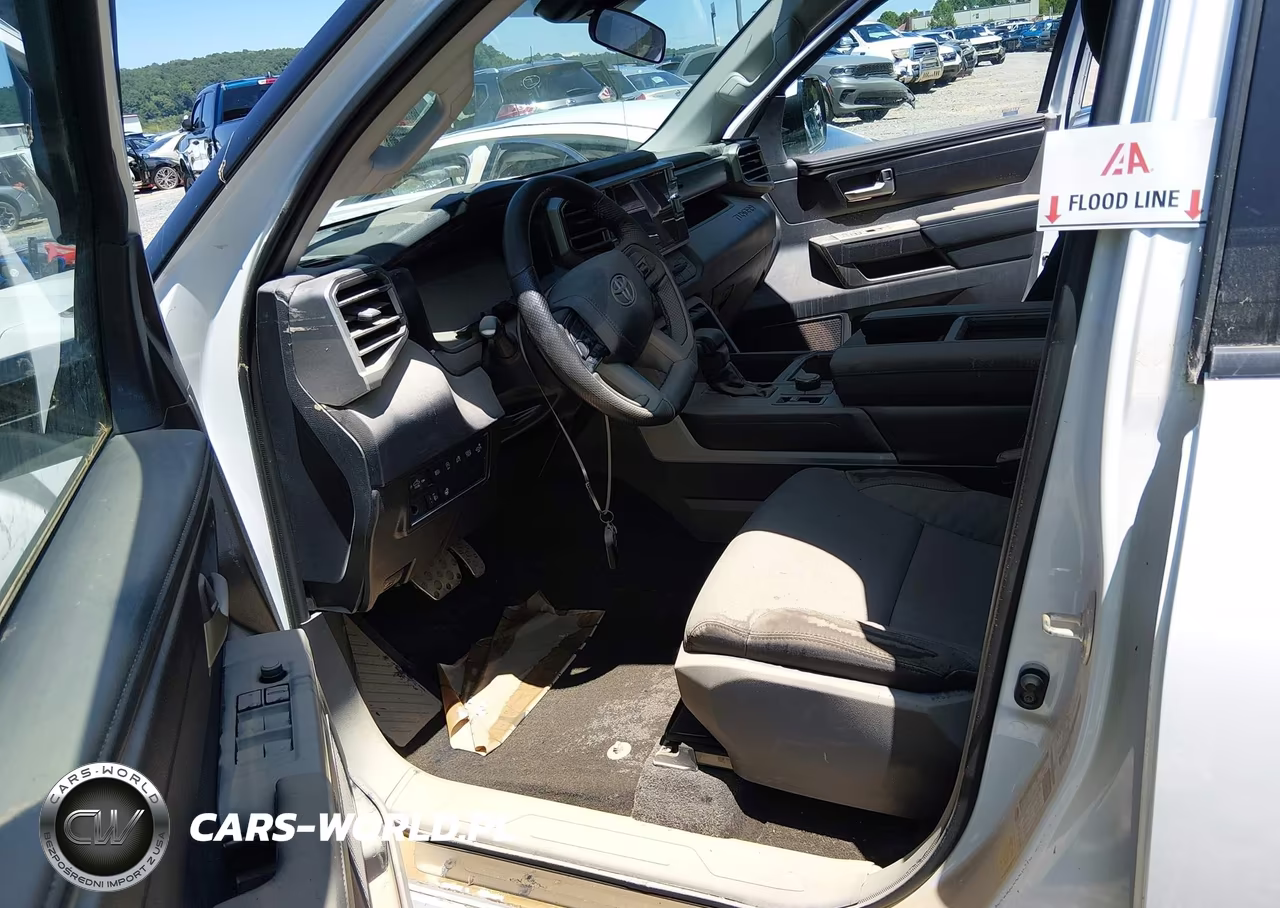 2024 Toyota Tundra Sr5 VIN:5TFLA5DB2RX166835 - 17