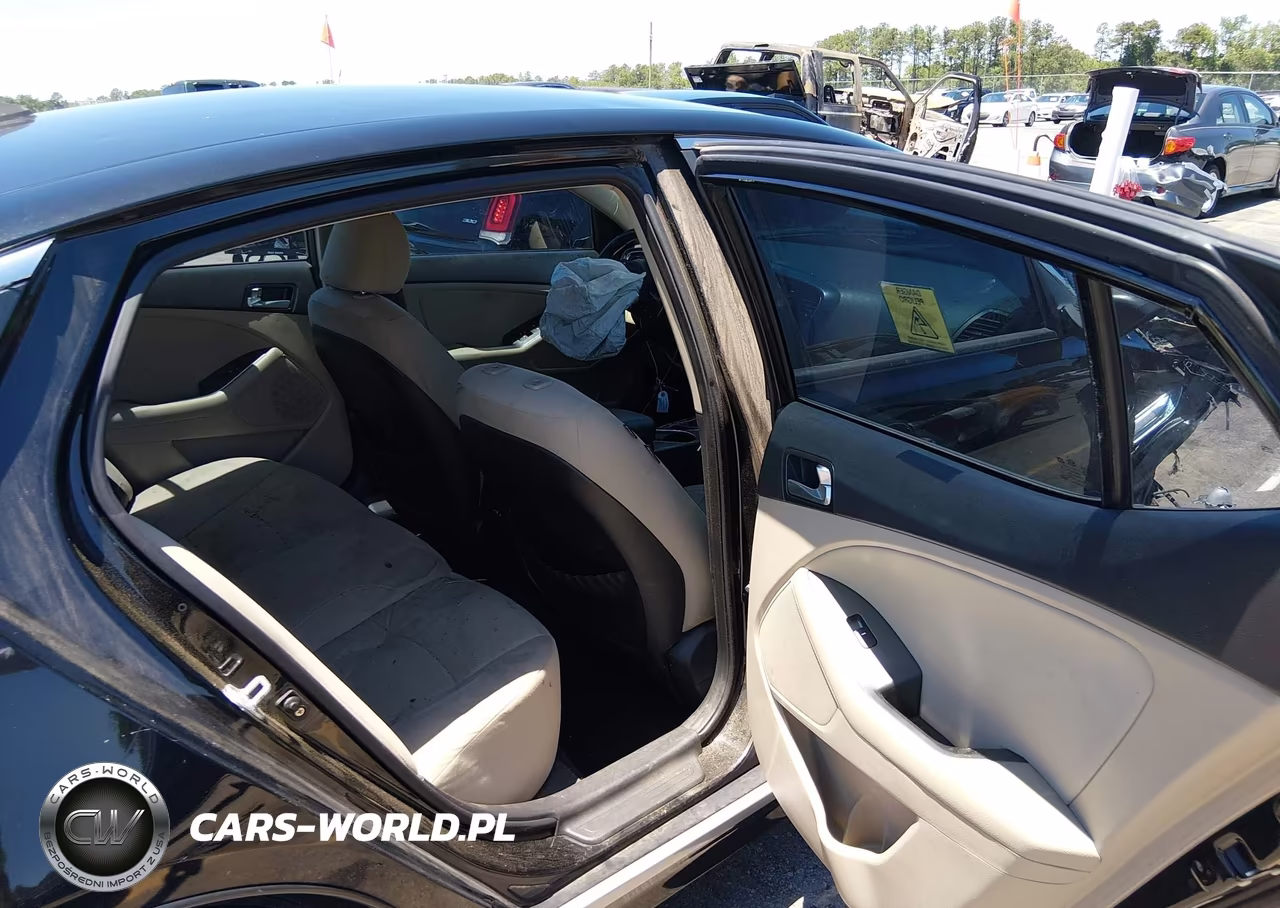 2015 Kia Optima Hybrid VIN:KNAGM4AD0F5082459 - 8