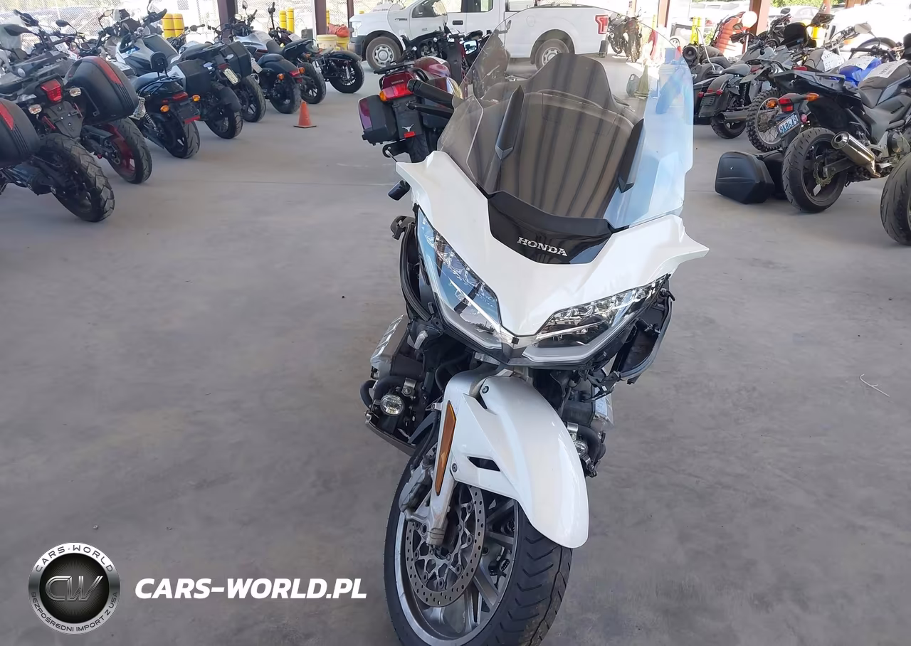 2018 Honda Gl1800 VIN:JH2SC7909JK001866 - 5