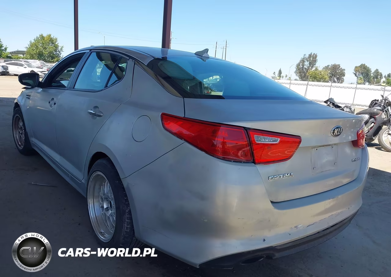 2014 Kia Optima Lx VIN:5XXGM4A73EG268617 - 3