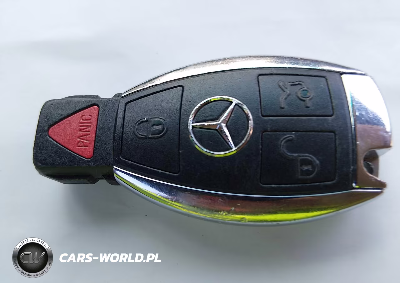 2016 Mercedes-Benz C 300 4Matic VIN:55SWF4KB7GU136182 - 11