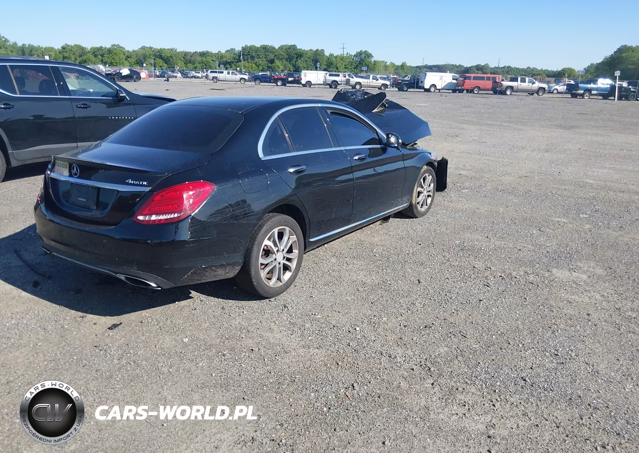 2016 Mercedes-Benz C 300 4Matic VIN:55SWF4KB7GU136182 - 4