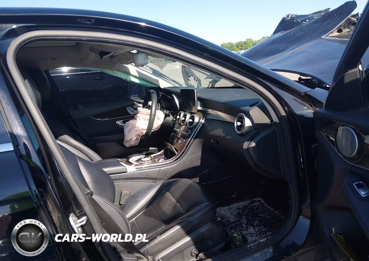 2016 Mercedes-Benz C 300 4Matic VIN:55SWF4KB7GU136182 - 5