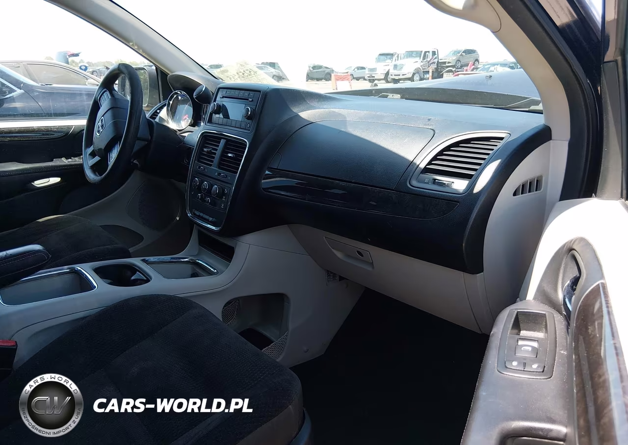 2012 Dodge Grand Caravan Sxt VIN:2C4RDGCG2CR214821 - 5