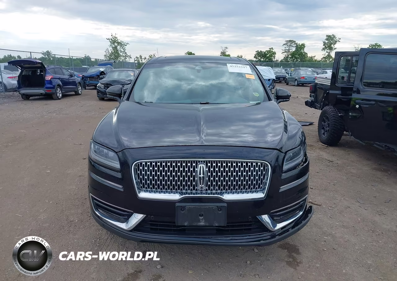 2019 Lincoln Nautilus Reserve VIN:2LMPJ8LP3KBL21728 - 13
