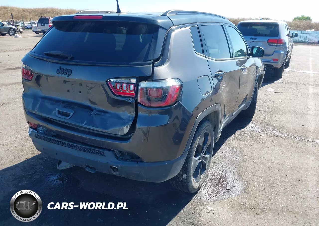 2019 Jeep Compass Altitude Fwd VIN:3C4NJCBB3KT726928 - 4