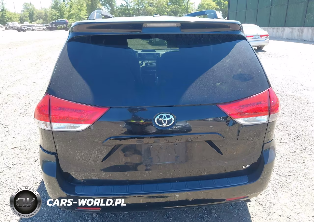 2013 Toyota Sienna Le V6 8 Passenger VIN:5TDKK3DC1DS326028 - 16