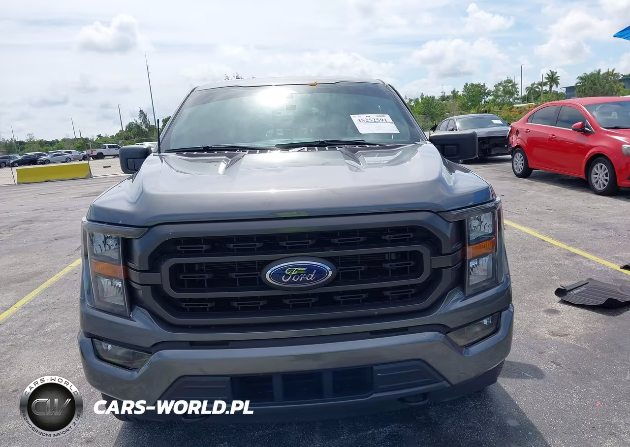 2023 Ford F-150 Xlt VIN:1FTEW1EP6PKF06186 - 13