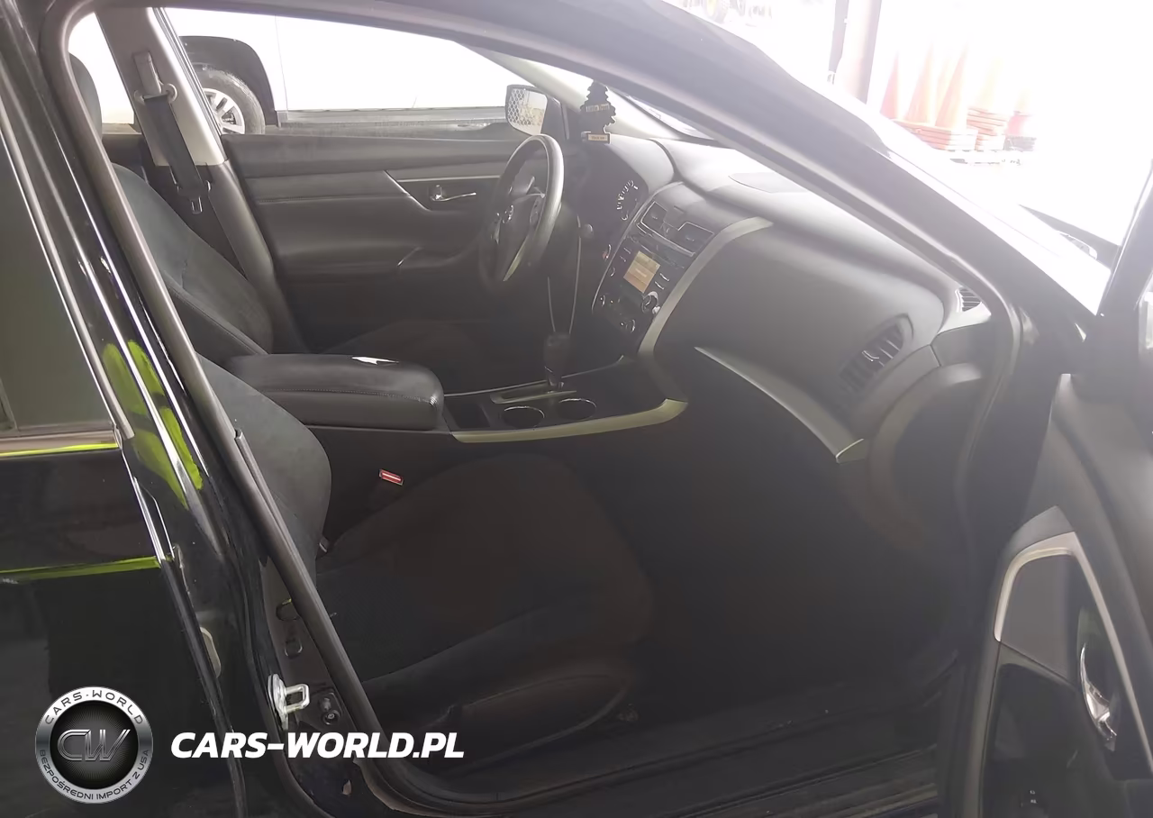 2015 Nissan Altima 2.5 S VIN:1N4AL3AP5FC580108 - 5