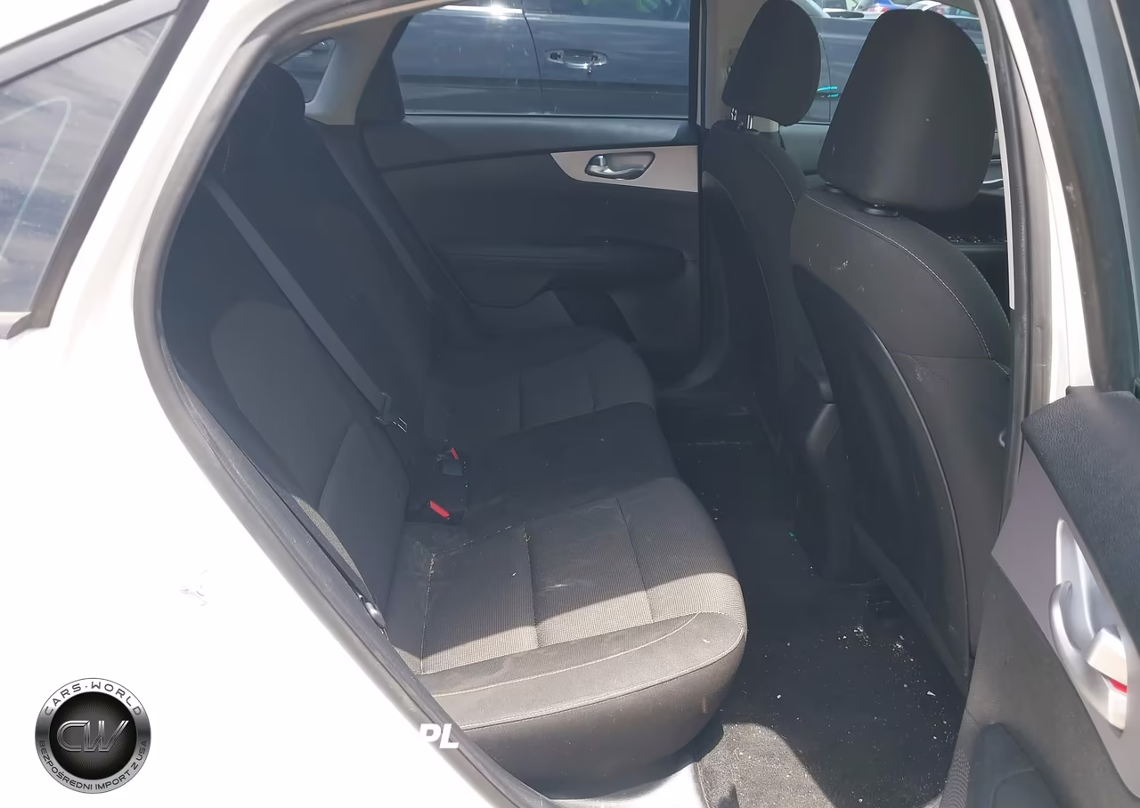 2024 Kia Forte Lxs VIN:3KPF24AD7RE759472 - 8