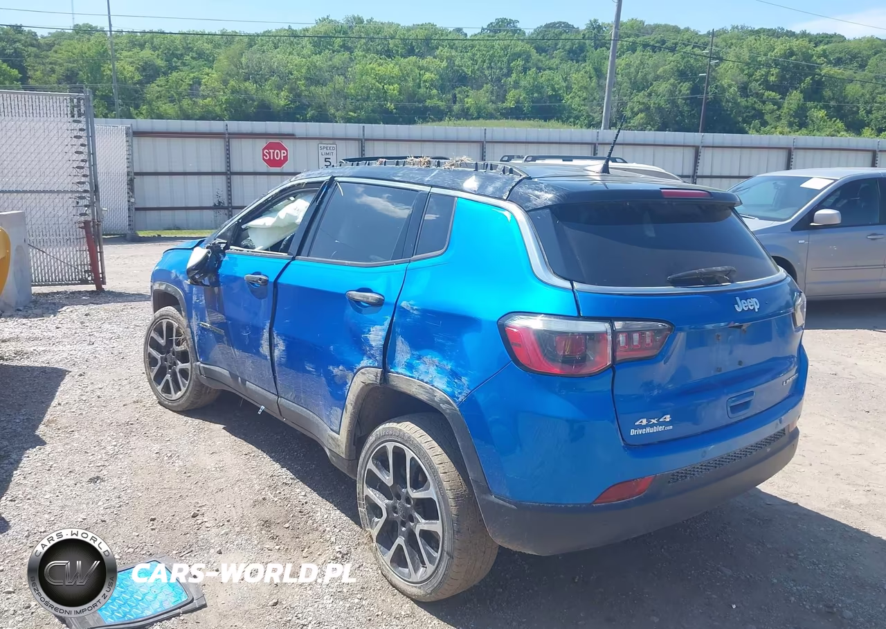2017 Jeep New Compass Limited 4X4 VIN:3C4NJDCB2HT627806 - 3