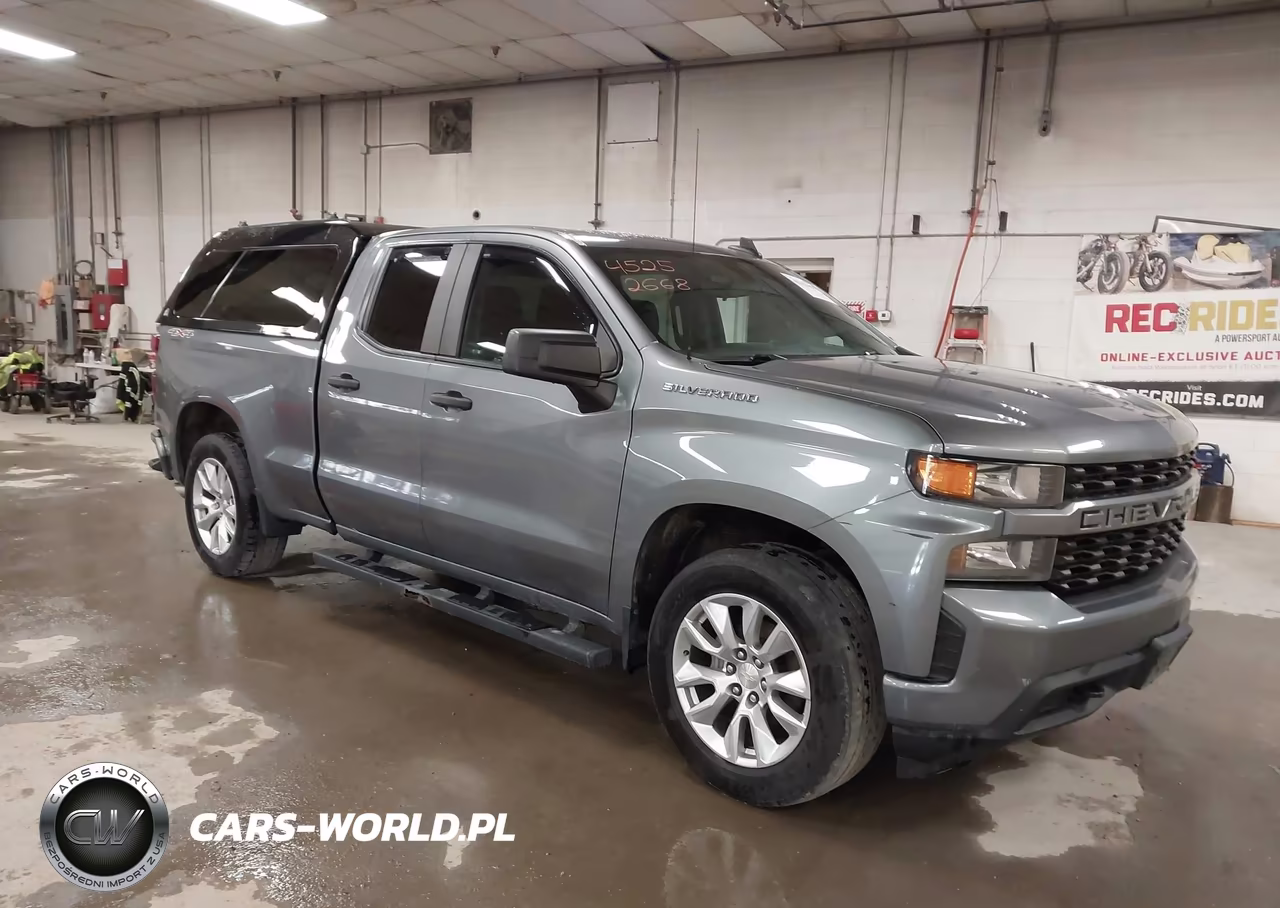 2019 Chevrolet Silverado 1500 Custom