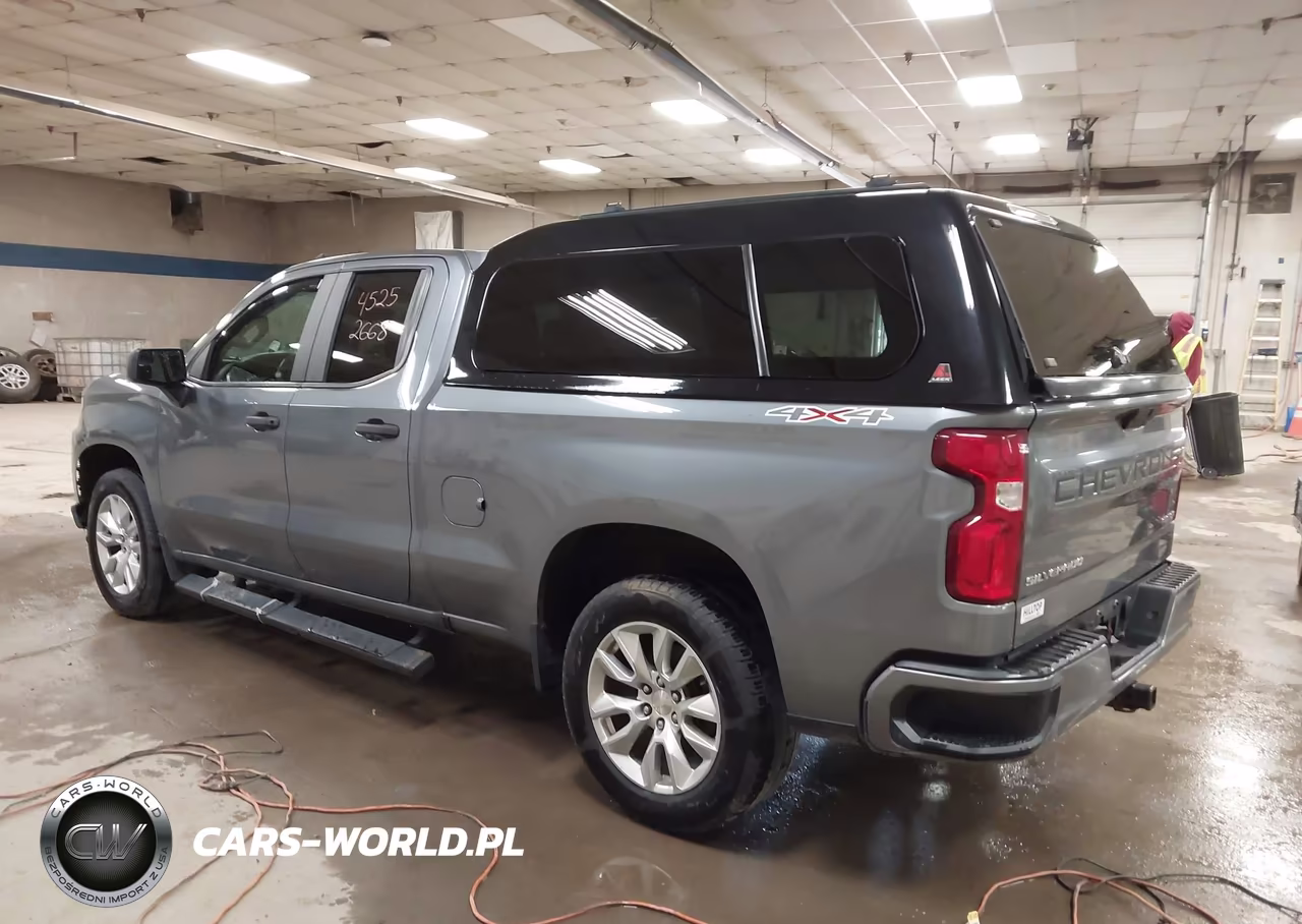 2019 Chevrolet Silverado 1500 Custom VIN:1GCRYBEHXKZ258888 - 3