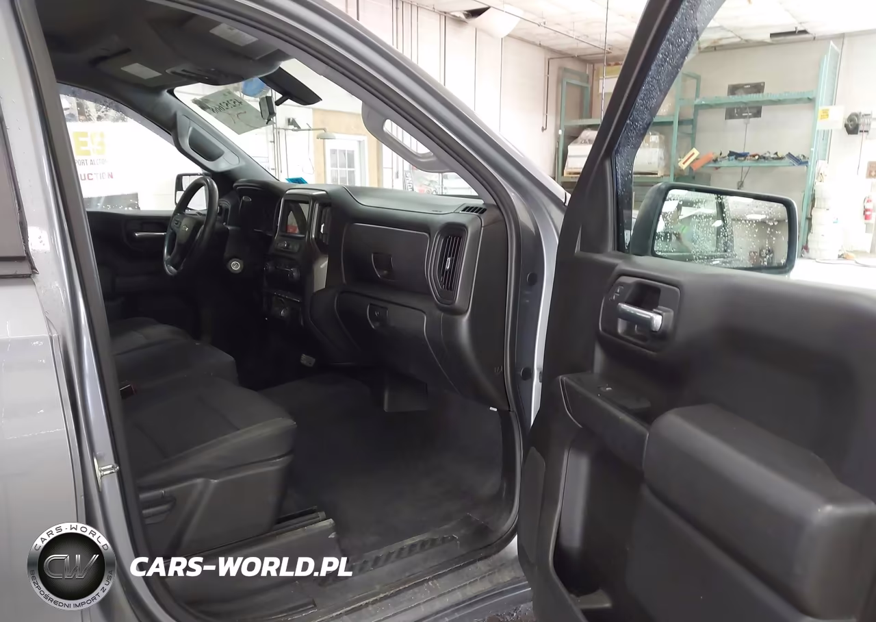 2019 Chevrolet Silverado 1500 Custom VIN:1GCRYBEHXKZ258888 - 5