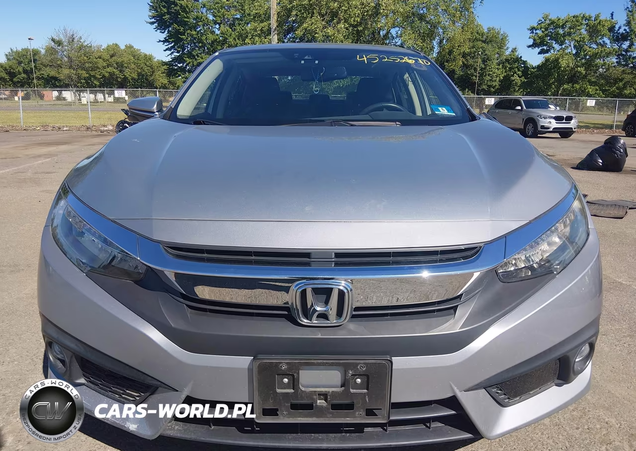 2018 Honda Civic Touring VIN:JHMFC1F97JX031654 - 12