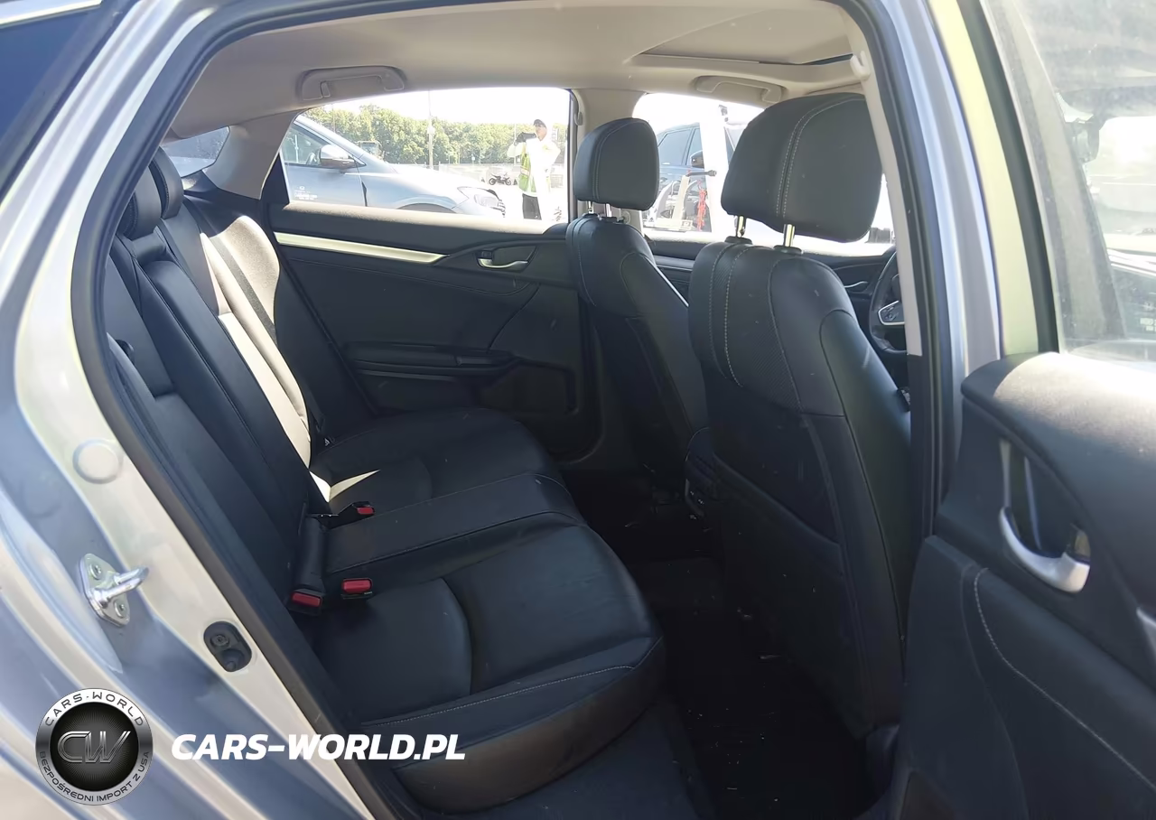 2018 Honda Civic Touring VIN:JHMFC1F97JX031654 - 8