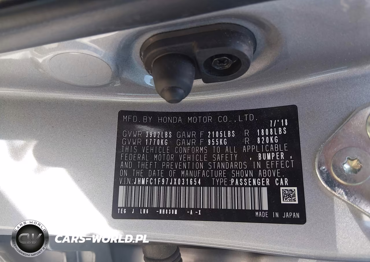 2018 Honda Civic Touring VIN:JHMFC1F97JX031654 - 9