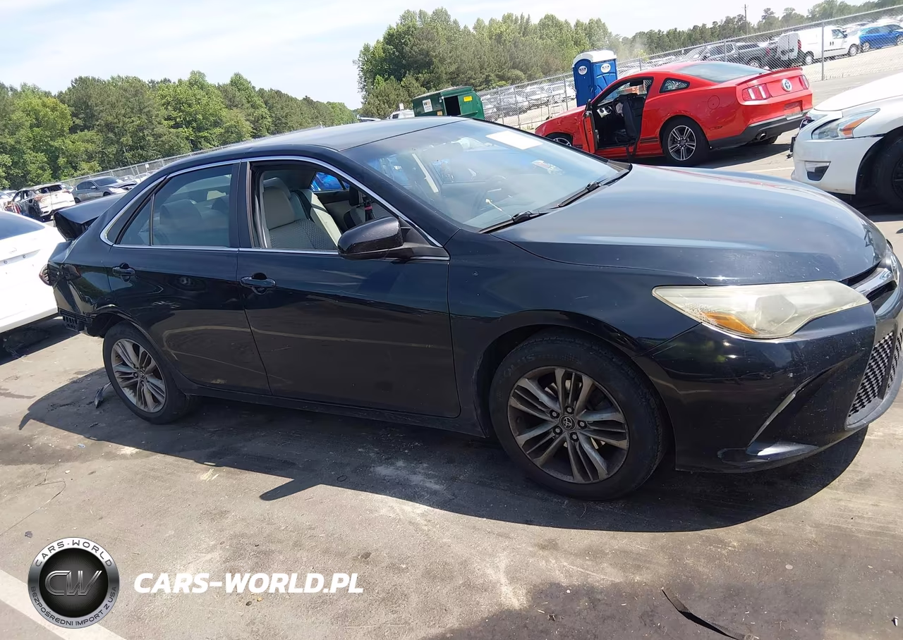 2015 Toyota Camry Se VIN:4T1BF1FK4FU053870 - 14