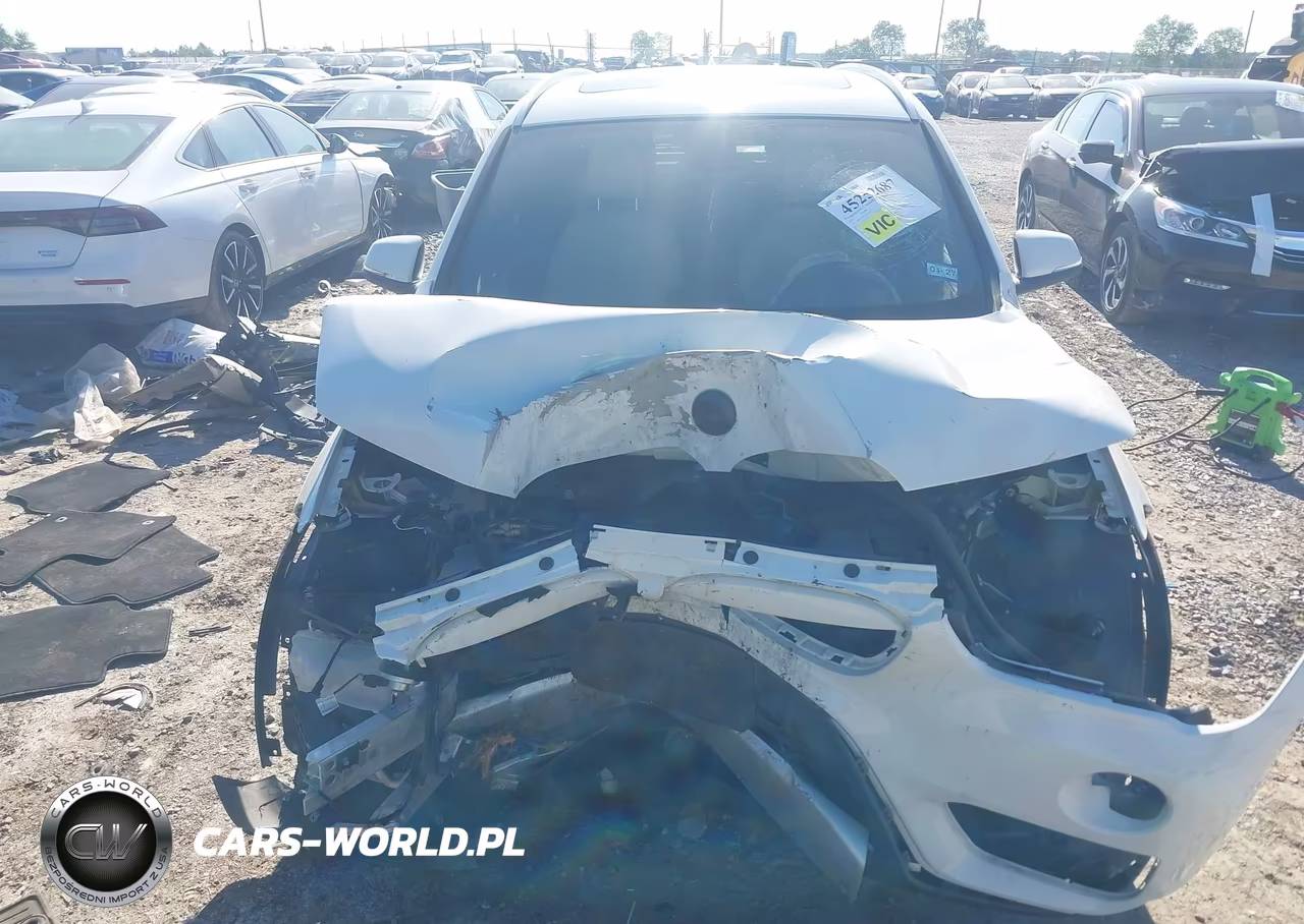 2017 BMW X1 Sdrive28I VIN:WBXHU7C34H5H34134 - 11
