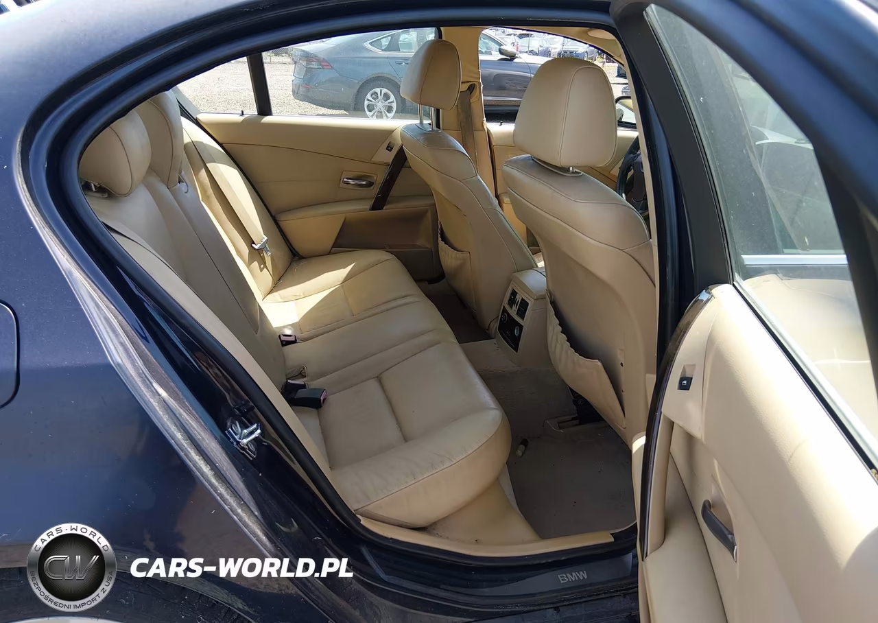 2007 BMW 525I VIN:WBANE53537CK92390 - 8