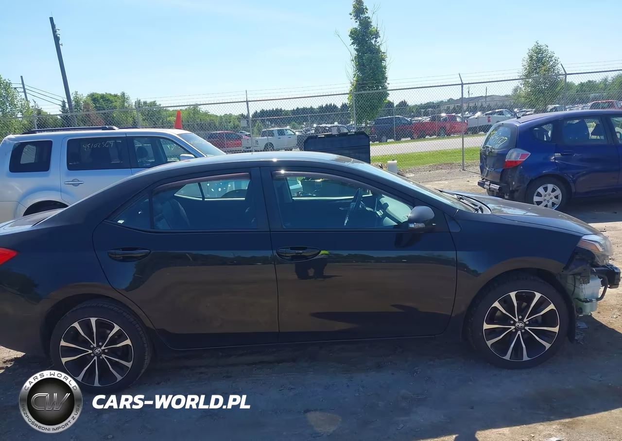2018 Toyota Corolla Se VIN:2T1BURHEXJC045083 - 14