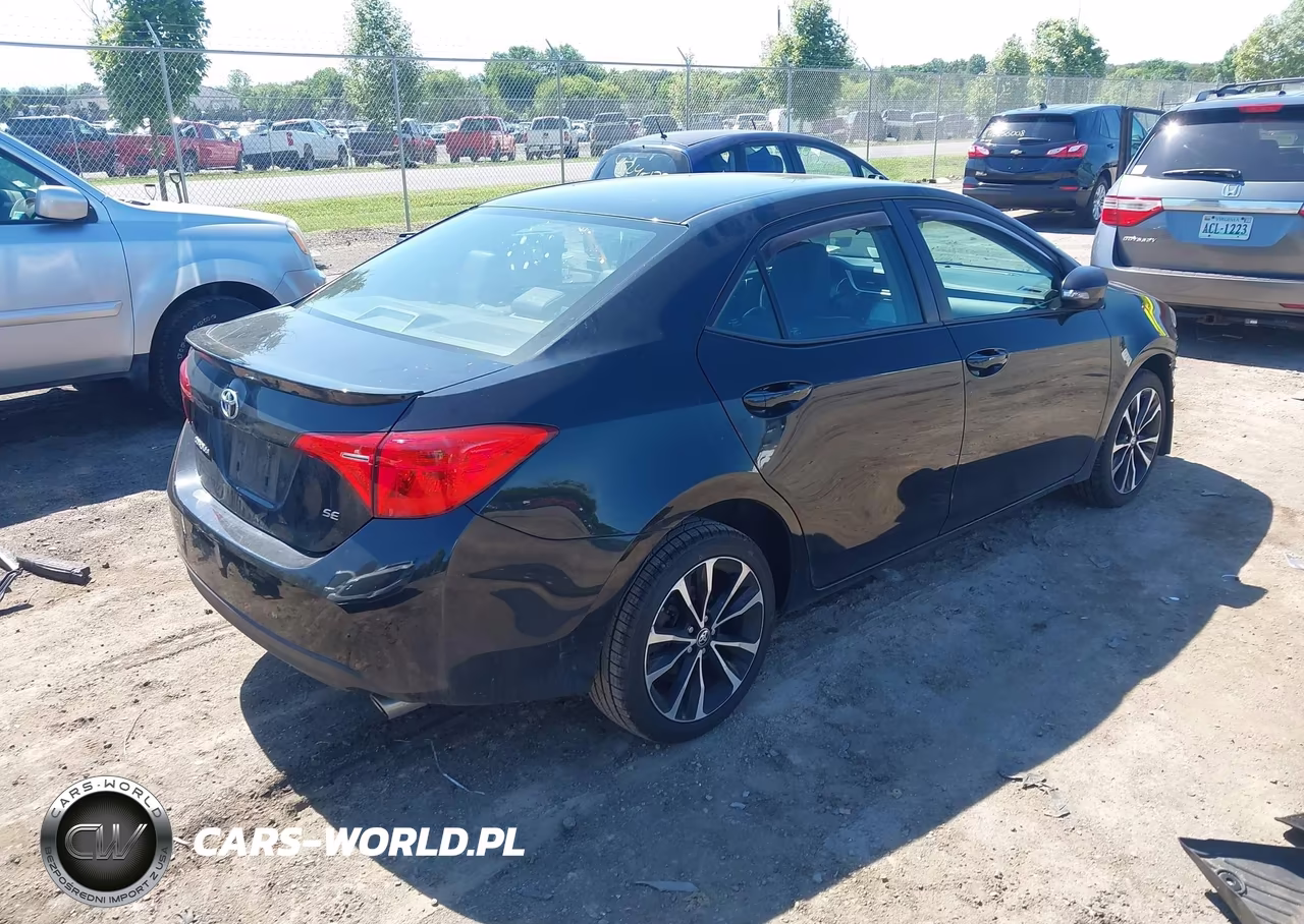 2018 Toyota Corolla Se VIN:2T1BURHEXJC045083 - 4