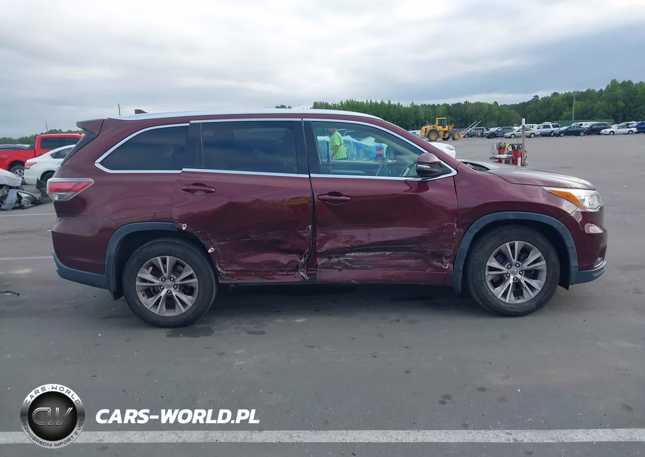 2015 Toyota Highlander Xle V6 VIN:5TDJKRFH6FS080703 - 13