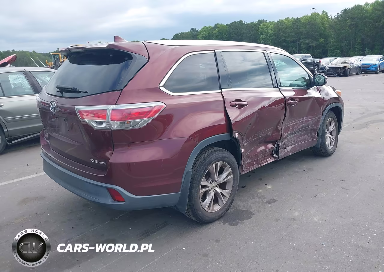 2015 Toyota Highlander Xle V6 VIN:5TDJKRFH6FS080703 - 4
