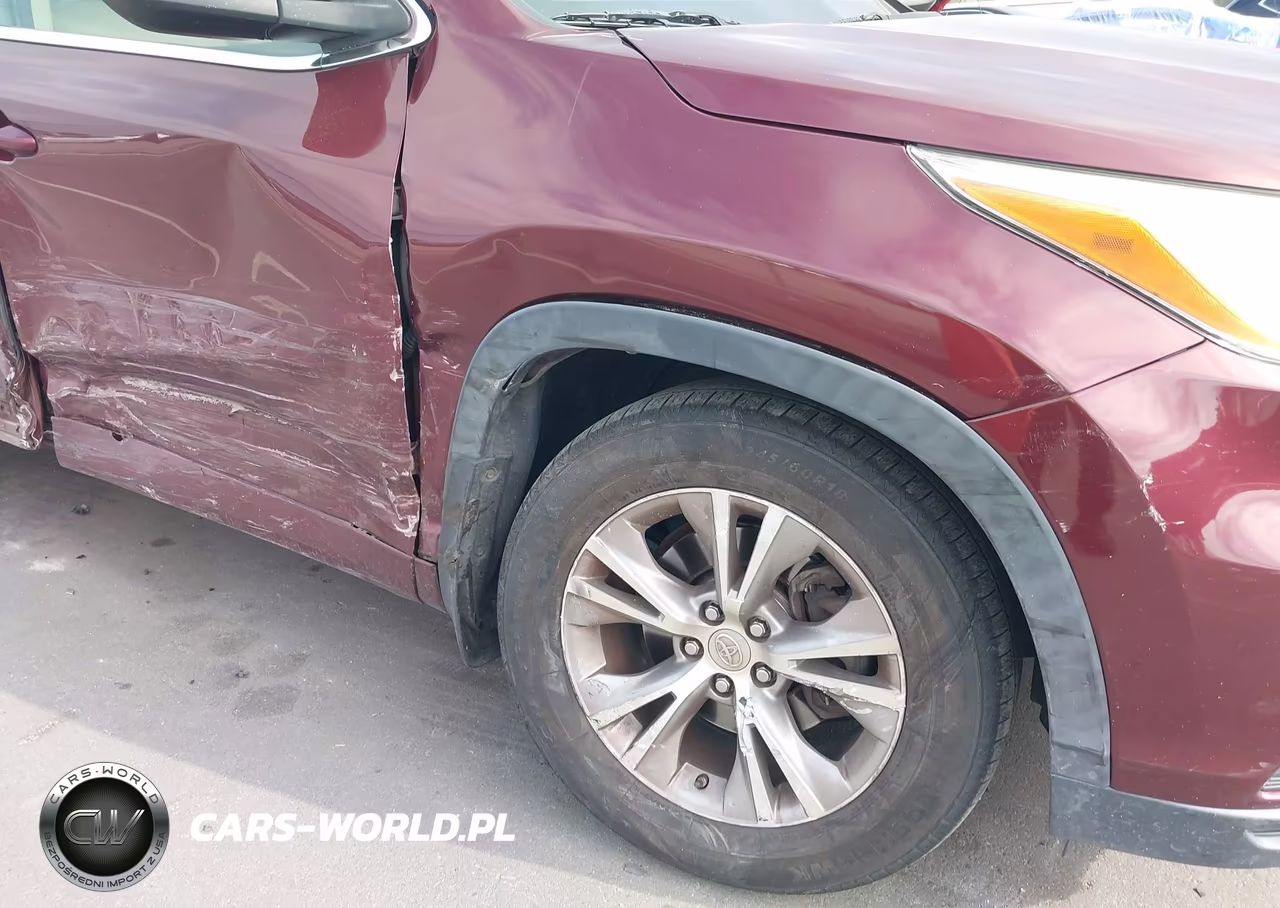2015 Toyota Highlander Xle V6 VIN:5TDJKRFH6FS080703 - 6