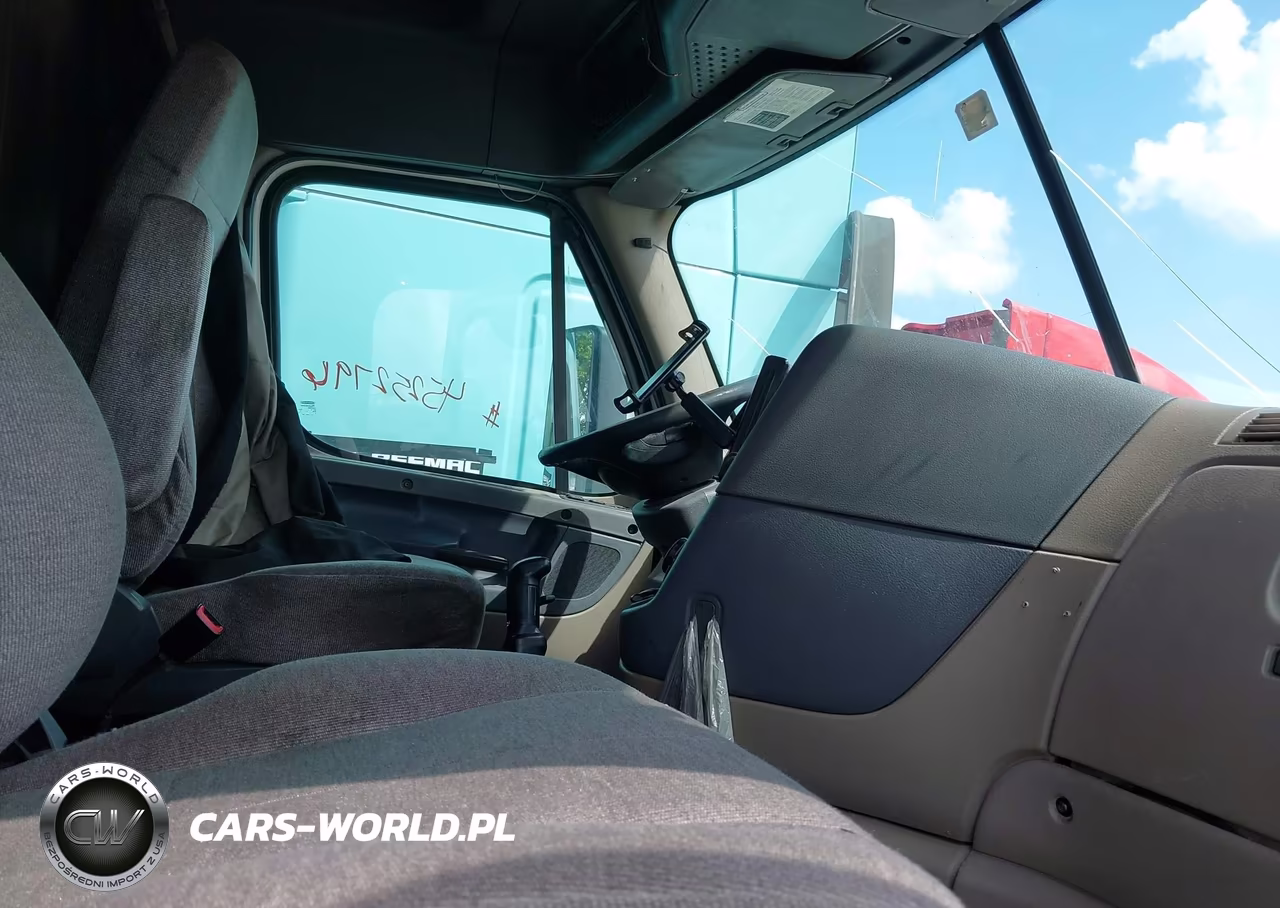 2016 Freightliner Cascadia 125 VIN:1FUJGLD58GLHP5352 - 7