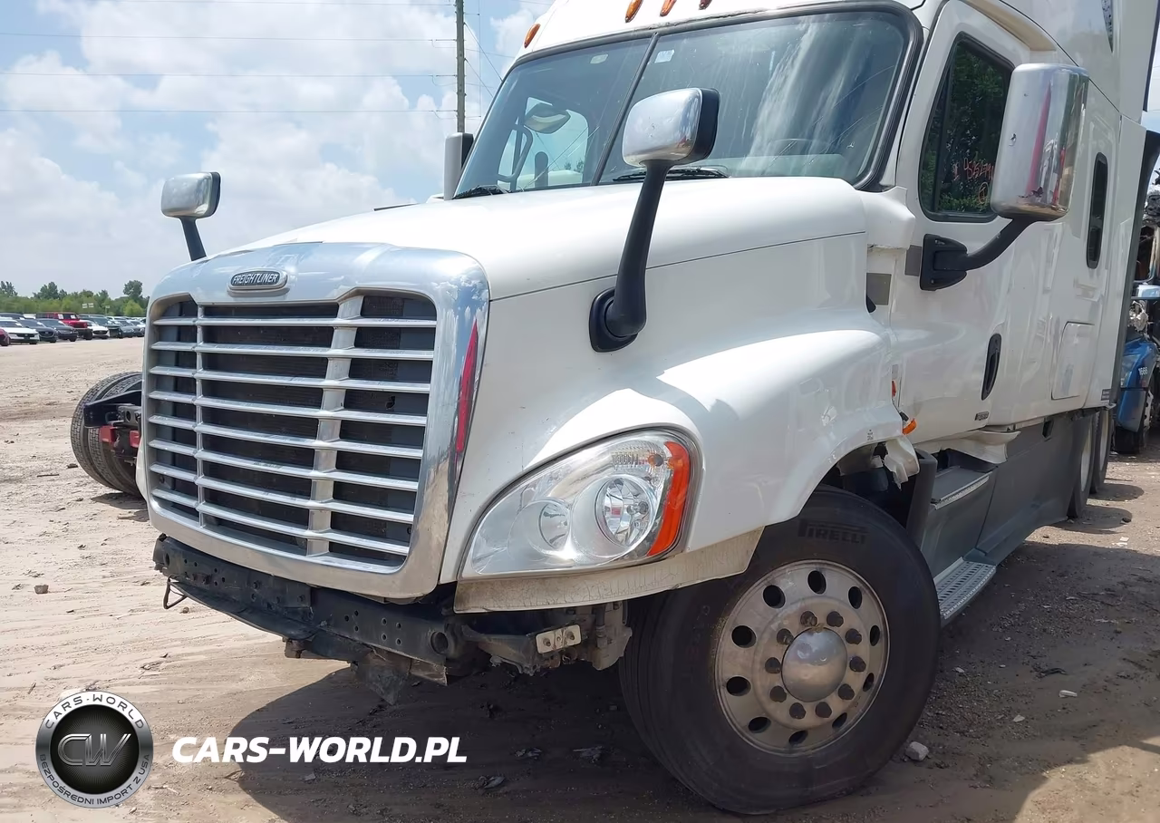 2016 Freightliner Cascadia 125 VIN:1FUJGLD58GLHP5352 - 9