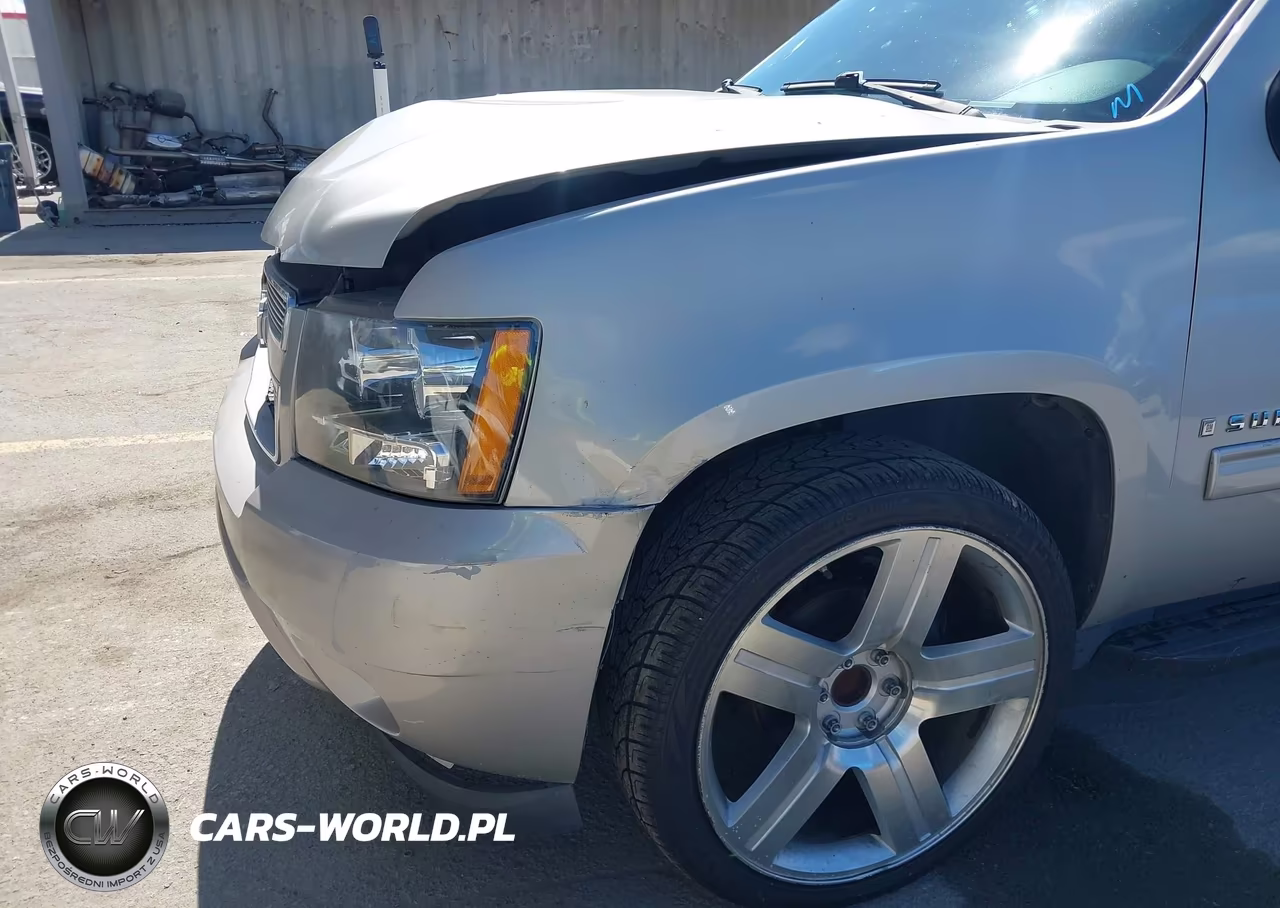 2009 Chevrolet Suburban 1500 Lt1 VIN:1GNFC26009R276943 - 14
