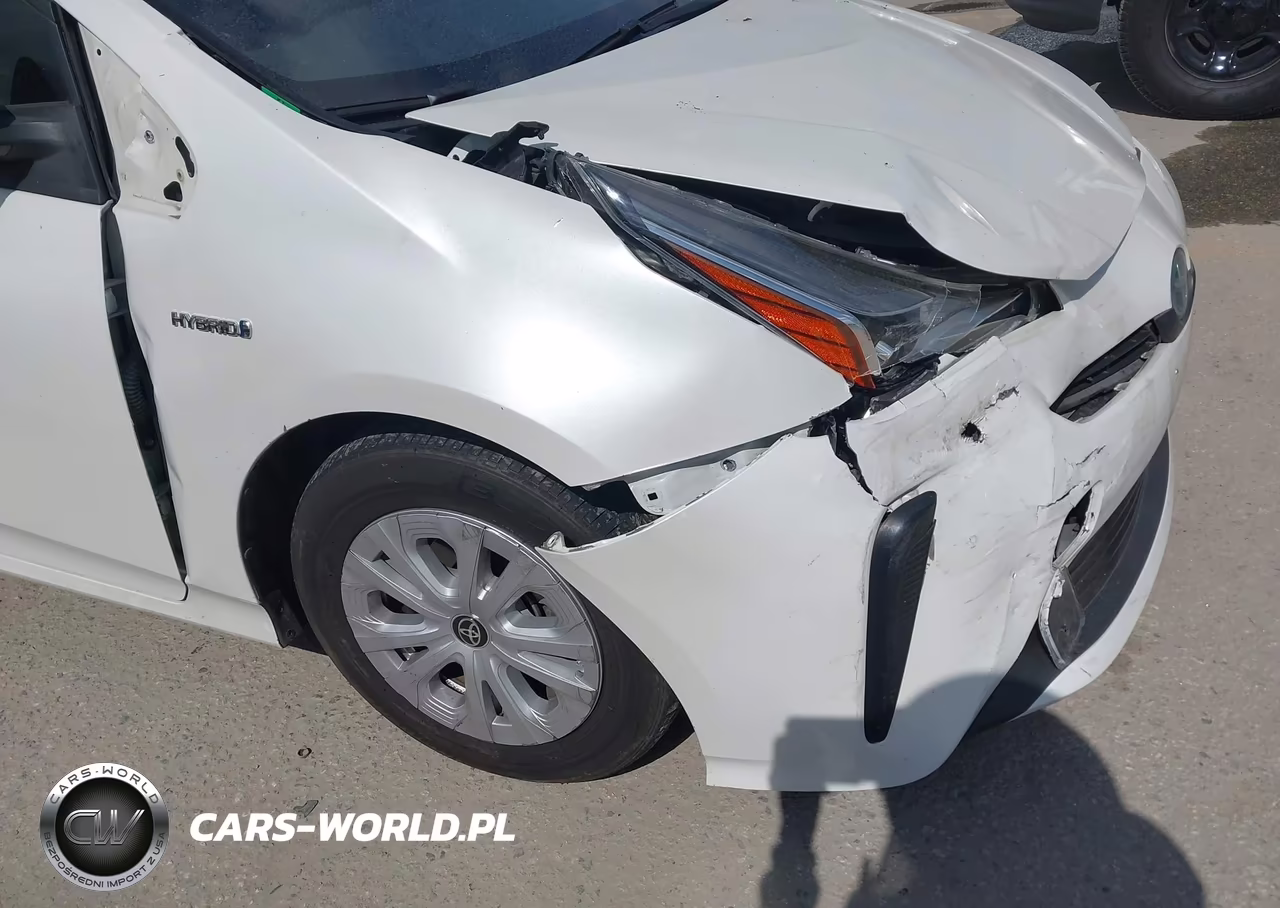 2020 Toyota Prius L Eco VIN:JTDKARFU2L3116730 - 17