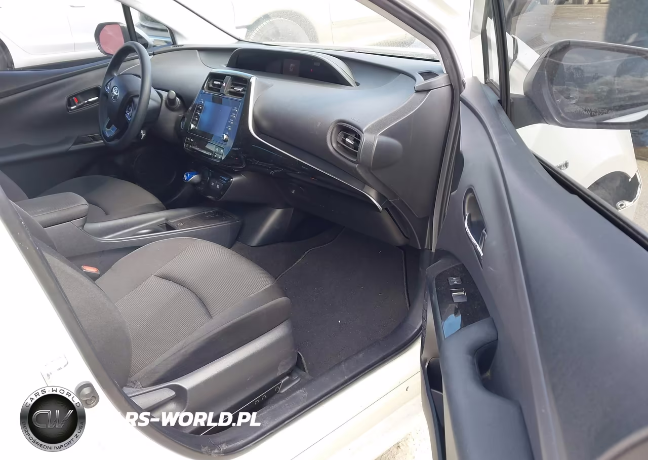 2020 Toyota Prius L Eco VIN:JTDKARFU2L3116730 - 5